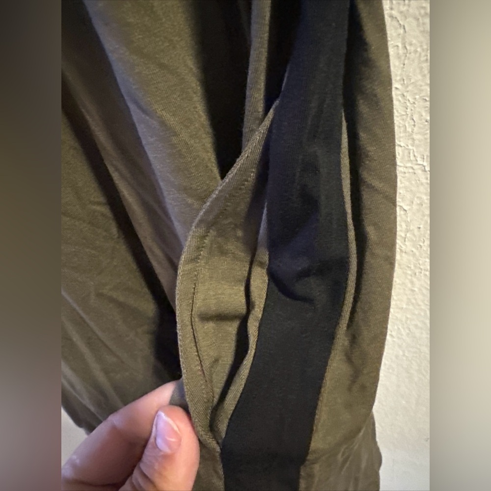 Shebird Built in Bra Dress in Olive Green XS pockets - Picture 4 of 5